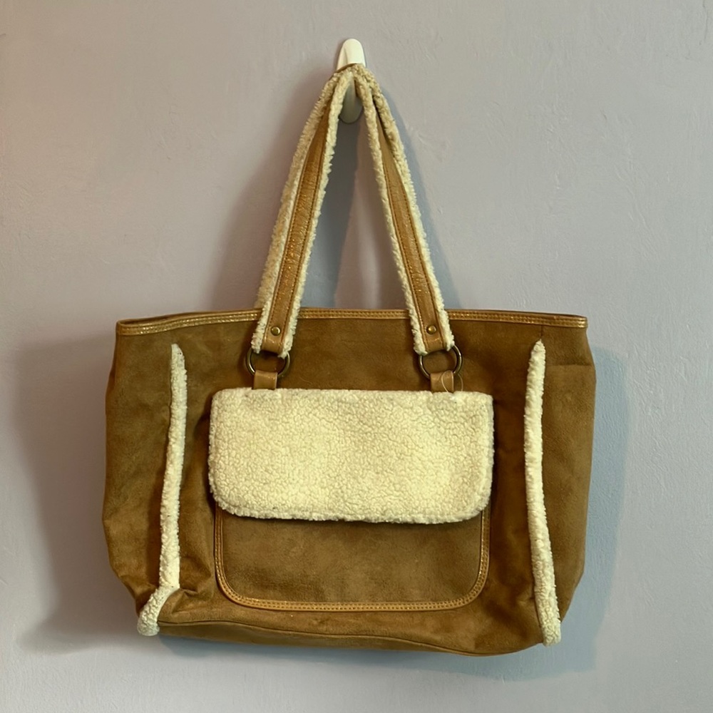 Bath and body works tan suede tote worn white fur